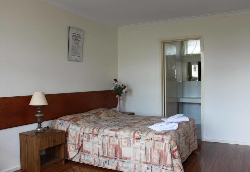 Beaconsfield Lodge Motel מראה חיצוני תמונה